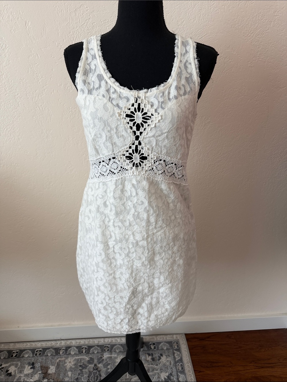 EUC FREE PEOPLE White Lace Crochet Detail Tank Dress SIZE SMALL